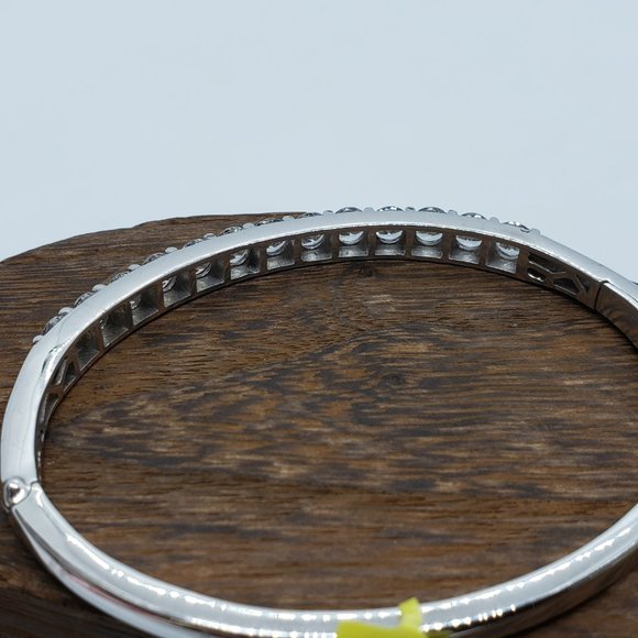 11.15 cts Swarovski Sterling Silver Bangle Bracelet - Picture 7 of 13